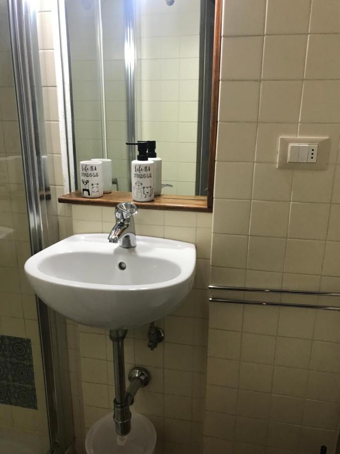 Moline Studio Appartment Болонья Экстерьер фото